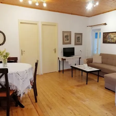 Lefki's House Apartamento *