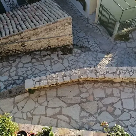 Апартаменты Lefki's House Drymon