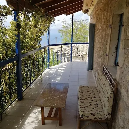 Апартаменты Lefki's House Drymon